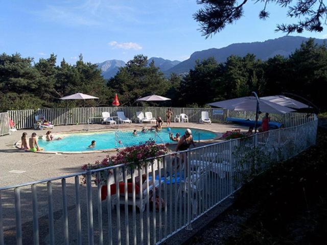 Camping La Chabannerie Saint-Martin-de-Clelles Exterior photo